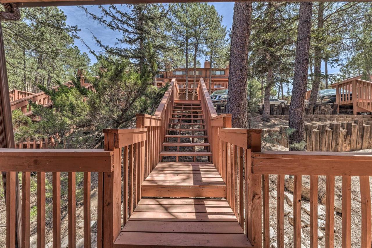 Forested Ruidoso Condo With Deck And Fireplace! Exteriör bild